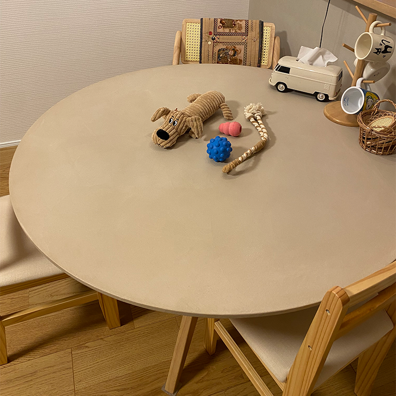 お客様提供写真:モールテックス ラウンドテーブル Cafe latte(ベージュ) R1 直径120cm (埼玉県 T様)