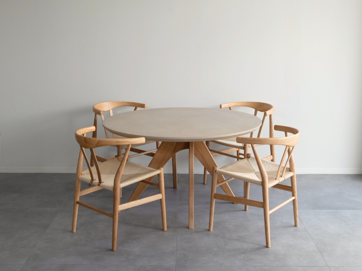 モールテックス ラウンド・丸テーブル Cafe latte(ベージュ) R1 直径120cm リボーンチェア(アッシュ材)