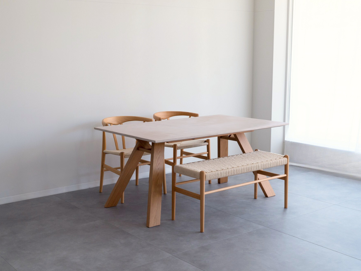 モールテックス ダイニングテーブル Milk(ピンクベージュ) T8 幅150 × 奥90cm リボーンチェア(ビーチ材)・ベンチ(ビーチ材)