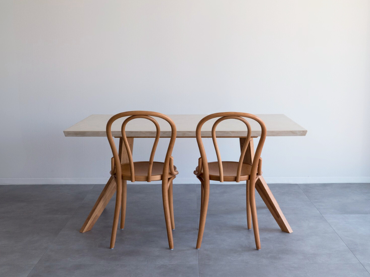 モールテックス ダイニングテーブル　Cafe latte(ベージュ) T9 幅150 x 奥90cm　エースチェア(ビーチ材)