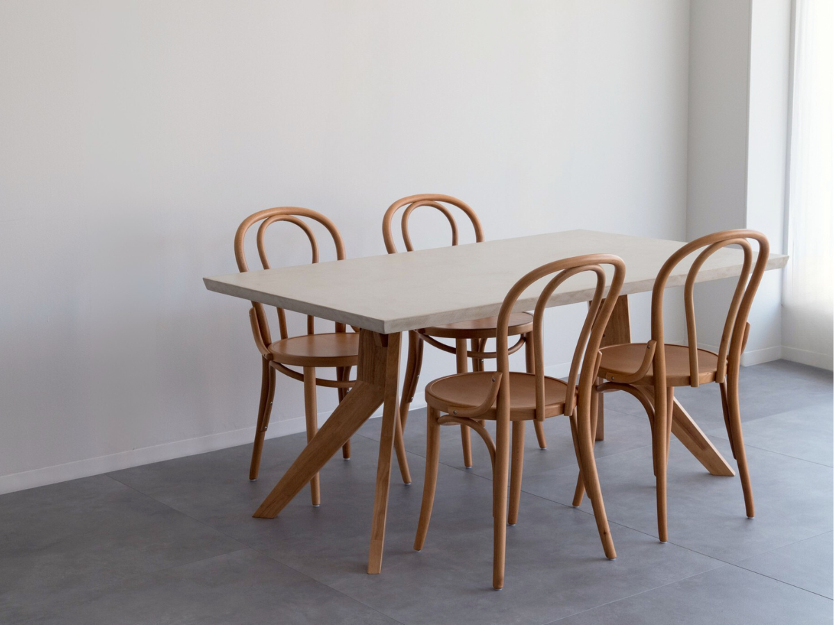 モールテックス ダイニングテーブル　Cafe latte(ベージュ) T9 幅150 x 奥90cm　エースチェア(ビーチ材)