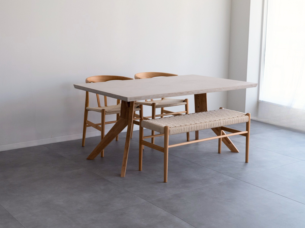 モールテックス ダイニングテーブル　Milk(ピンクベージュ) T9 幅150 x 奥90cm　リボーンチェア(ビーチ材)・ベンチ(ビーチ材)